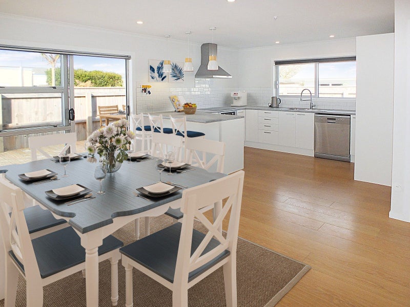 18 Seabury Avenue, Foxton Beach, Foxton - Carousel 1