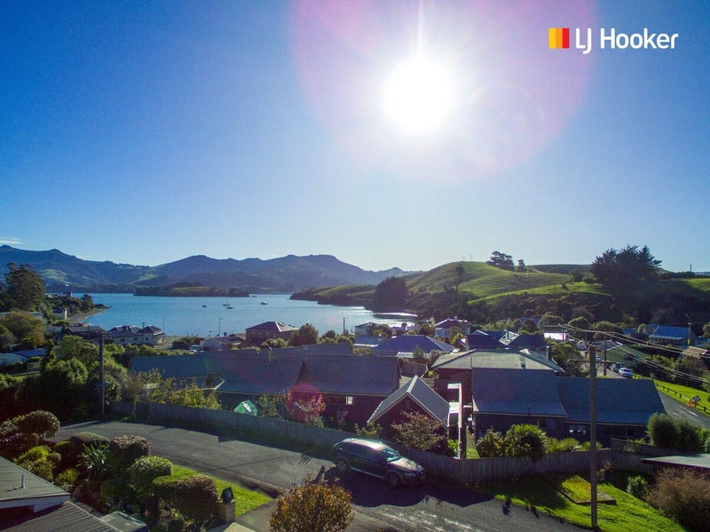10 Sherwood Street, Portobello, Dunedin - Carousel 2