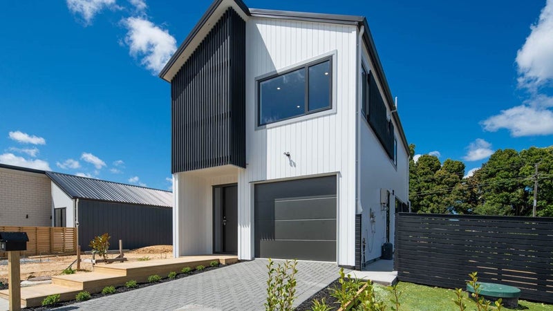 2 Kotiu Place, Massey, Auckland - Carousel 1