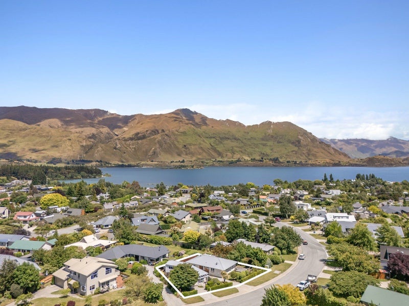 105 Hunter Crescent, Wanaka, Wānaka - Carousel 24