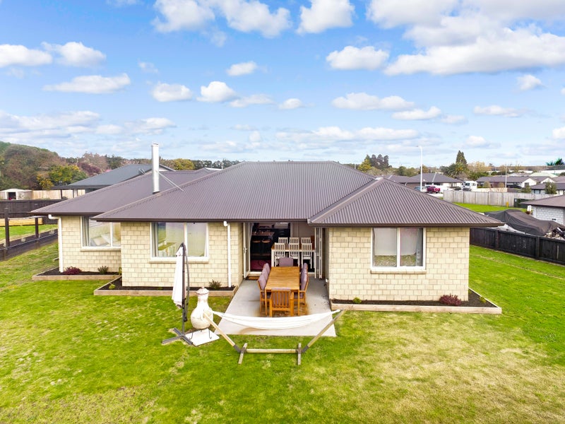 27 Penelope Place, Te Puke - Carousel 2