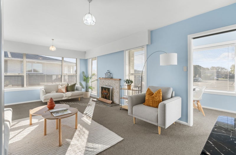 63 Denise Crescent, Hornby, Christchurch - Carousel 1