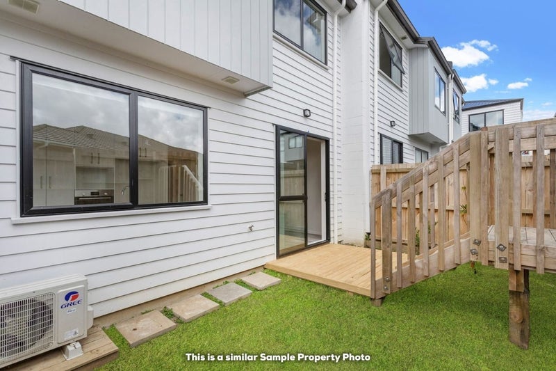 2/60 Kelman Road, Kelston, Auckland - Carousel 1