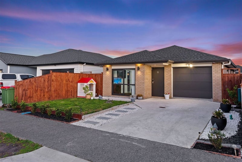 8 Silver Beech Street, Takanini, Auckland - Carousel 2