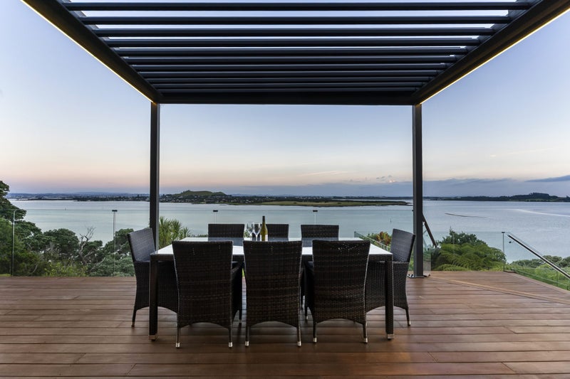 8 Saran Place, Hillsborough, Auckland - Carousel 1