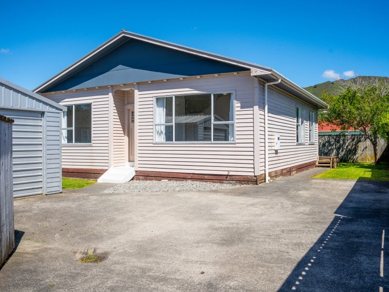 18A Bush Street, Naenae, Lower Hutt - Carousel 1