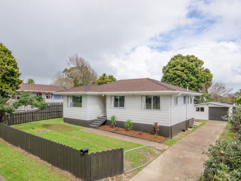 353 Roscommon Road, Clendon Park, Auckland - Carousel 1
