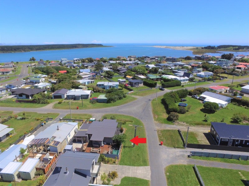 35 Roore Street, Foxton Beach, Foxton - Carousel 2