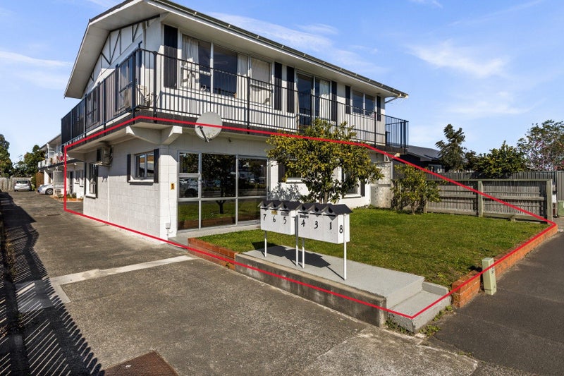 1/8 Lee Road, TARADALE, NAPIER - Carousel 1