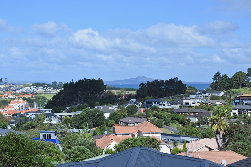 1197 Whangaparaoa Road, Gulf Harbour, Whangaparaoa - Carousel 2