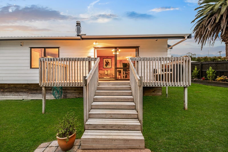 2/59 Fairclough Road, Beach Haven, Auckland - Carousel 2