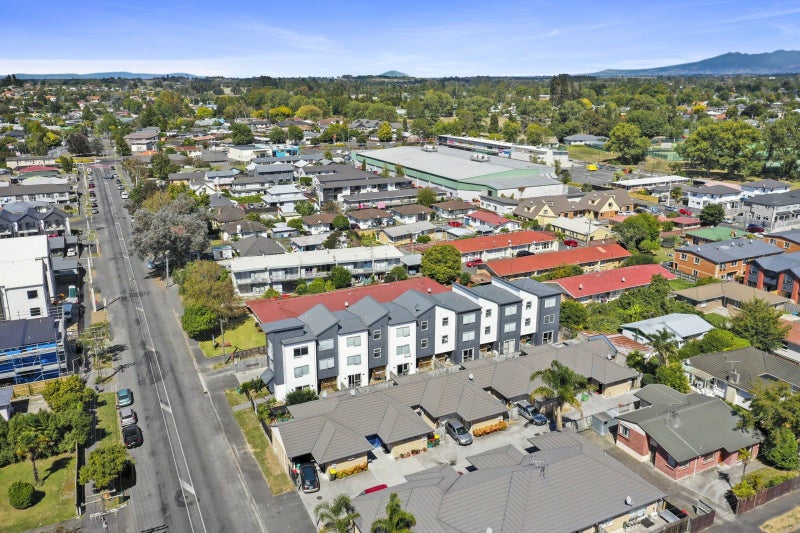 4/47 Cameron Road, Hamilton East, Hamilton - Carousel 1