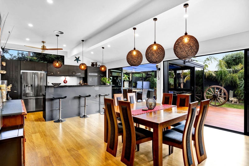 11A Mace Terrace, Oakura - Carousel 1