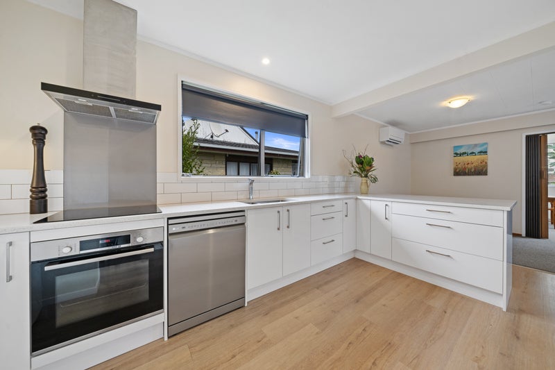 33A Vincent Street, Waterloo, Lower Hutt - Carousel 1