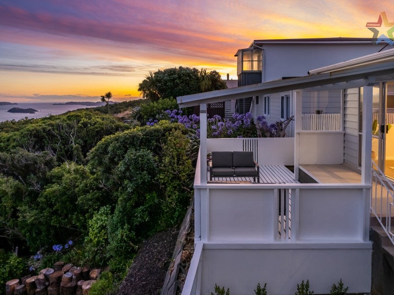 35 Acacia Avenue, Maungaraki, Lower Hutt - Carousel 2