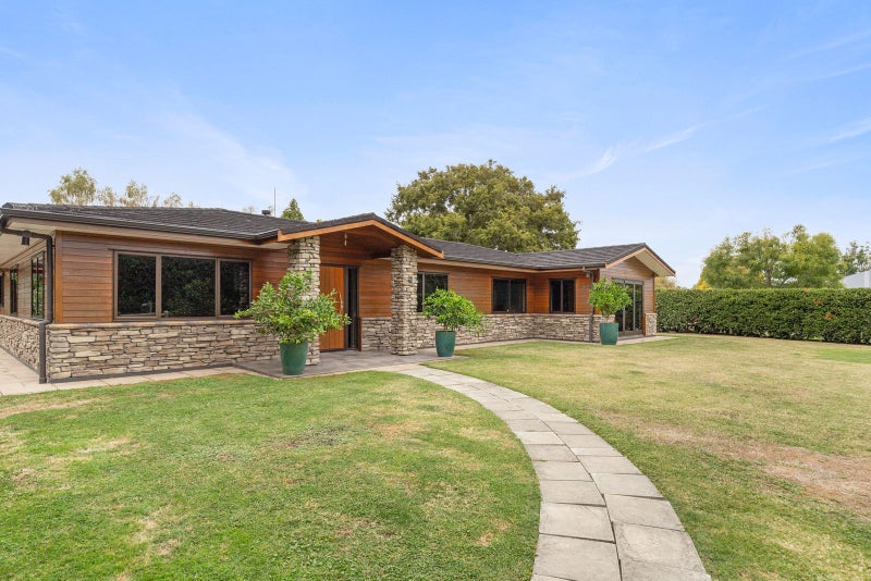 22 Oaklea Lane, Tamahere, Hamilton - Carousel 1