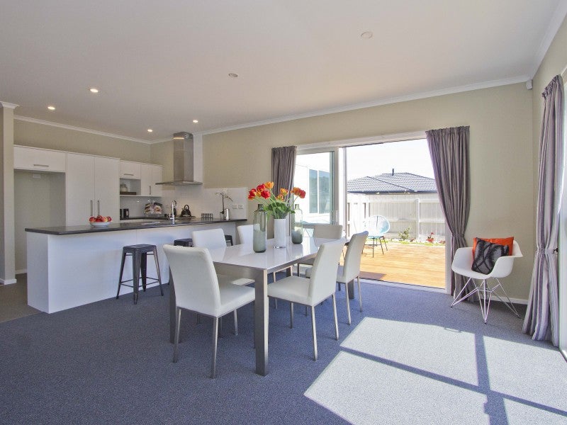 43 Fraser Colman Grove, Wainuiomata, Lower Hutt - Carousel 2