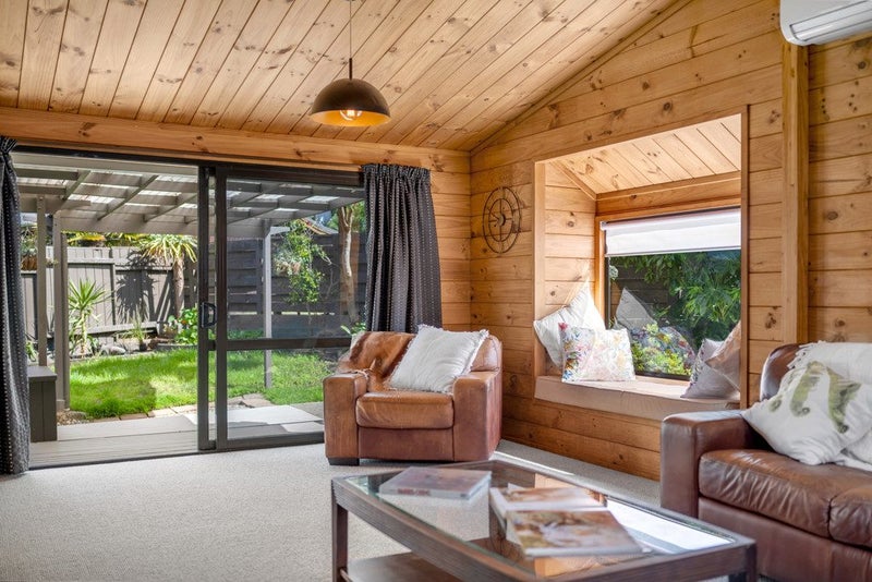 2/85 Cook Street, Howick, Auckland - Carousel 2