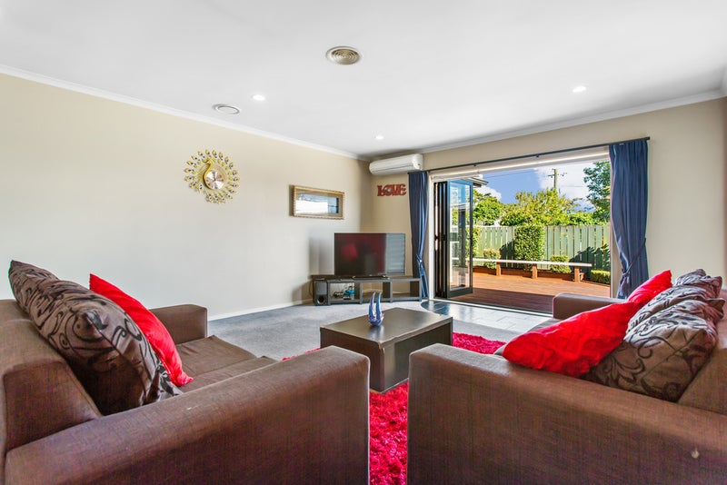 13A GATLAND RD, Opaheke, Papakura - Carousel 2