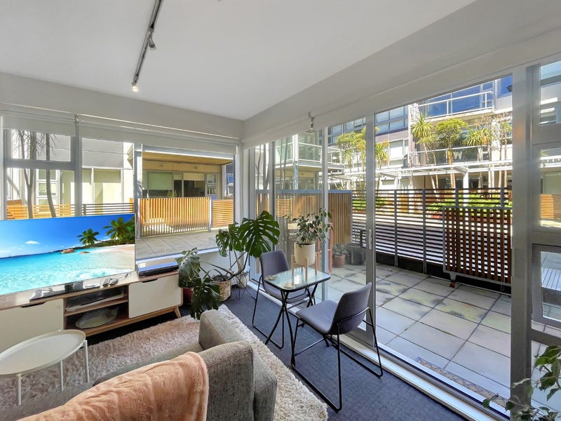 N105/28 Torrens Terrace, Mount Cook, Wellington - Carousel 2