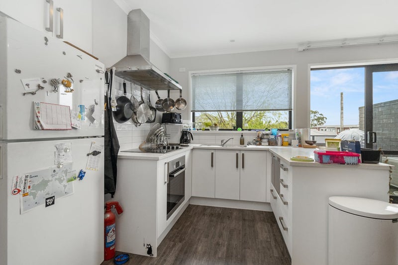 7/16 Jones Crescent, Melville, Hamilton - Carousel 2