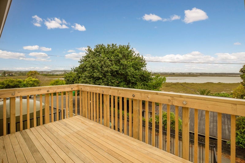 39 Saxon Street, Waterview, Auckland - Carousel 11