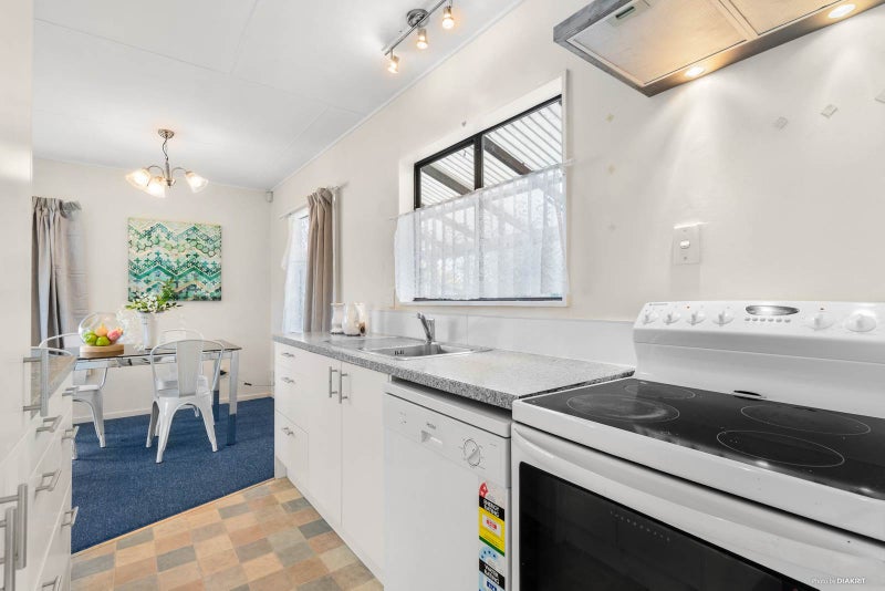 1/90 Shifnal Drive, Randwick Park, Auckland - Carousel 2