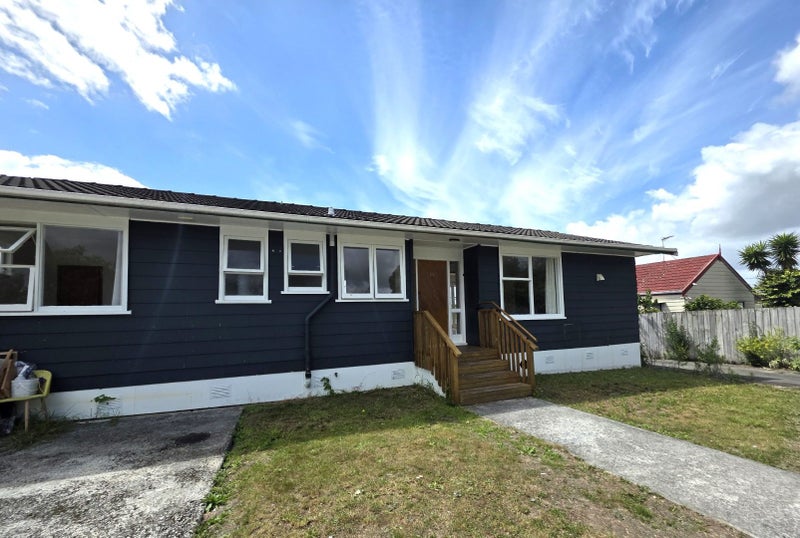 54 Forest Hill Road, Henderson, Auckland - Carousel 1