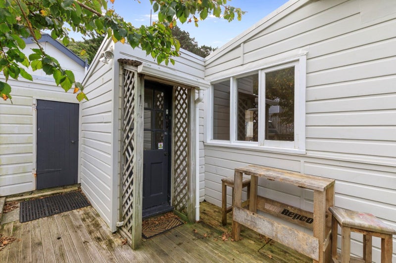 1/28 Ribble Street, Island Bay, Wellington - Carousel 13