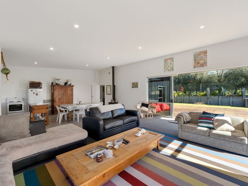 25 Te Awha Place, KURATAU, TURANGI - Carousel 1