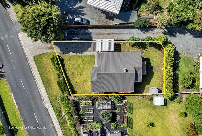 4 Ferry Road, Waipu, Waipu - Carousel 13