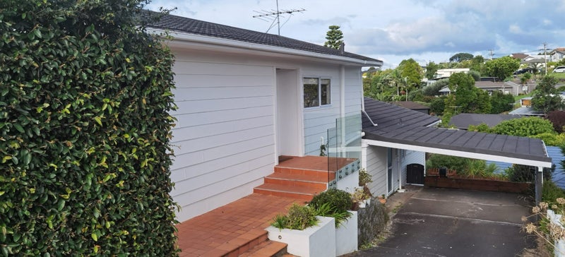 691 Beach Road, Rothesay Bay, Auckland - Carousel 1