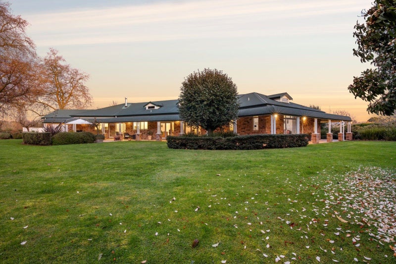 223 Lake View Drive, Karapiro, Cambridge - Carousel 1