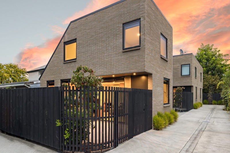 2/20 Dickens Street, Addington, Christchurch - Carousel 1