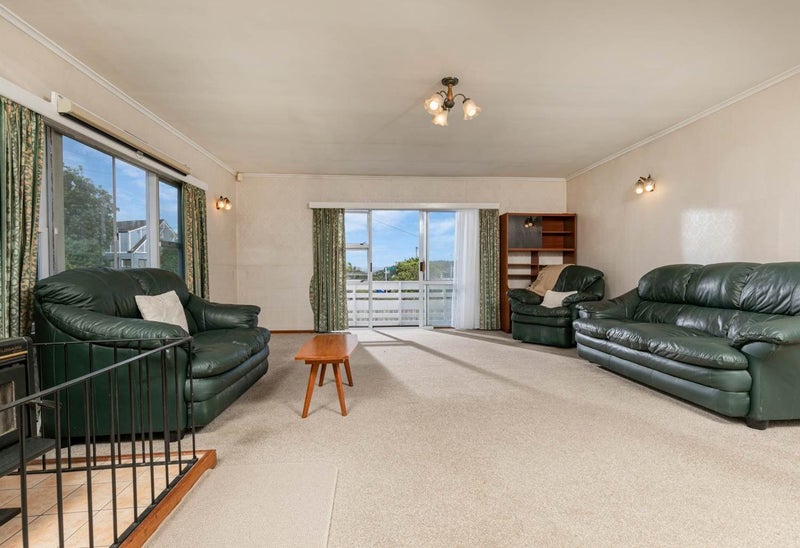 40 Sunnyfield Crescent, Glenfield, Auckland - Carousel 2