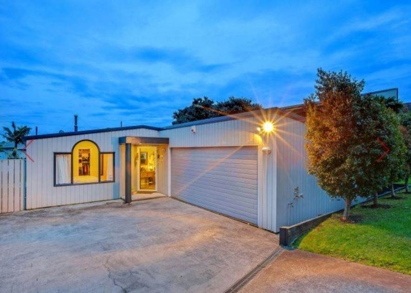 16 Coates Road, Cockle Bay, Auckland - Carousel 1