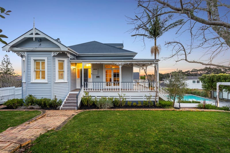 1/12 Mariposa Crescent, Birkenhead, Auckland - Carousel 1