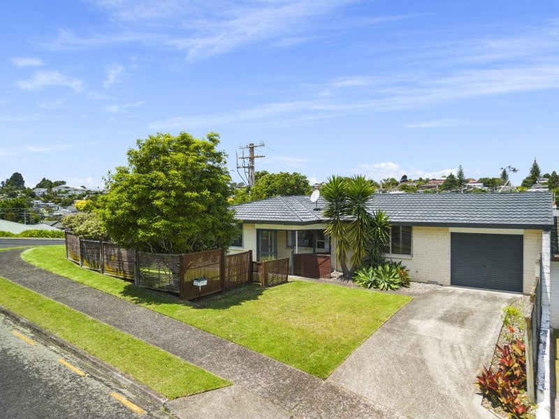 2A Graham Place, Bellevue, Tauranga - Carousel 2