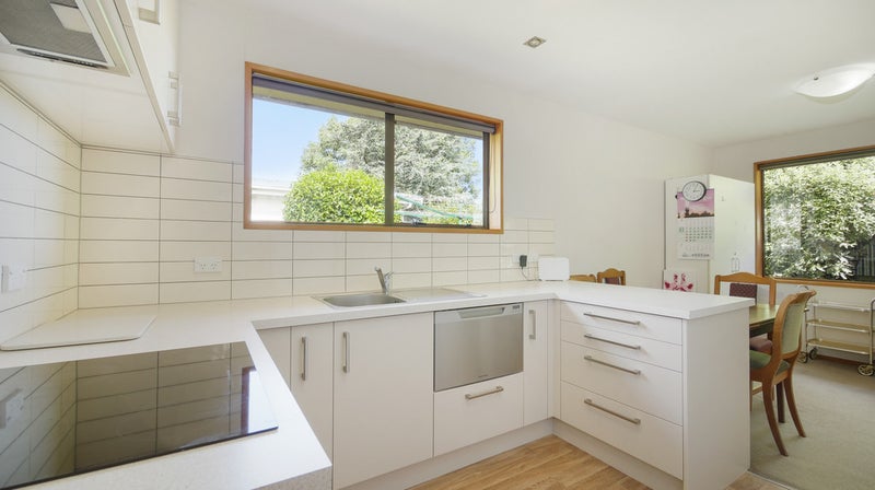 2/23 Saffron Street, Bryndwr, Christchurch - Carousel 2