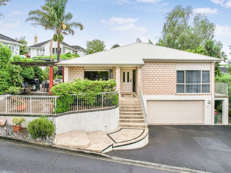 20A Alison Street, Hamilton Lake, Hamilton - Carousel 23