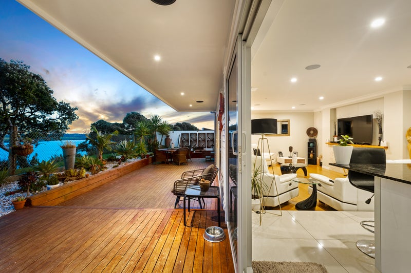 51 Hawaiian Parade, Arkles Bay, Whangaparaoa - Carousel 1