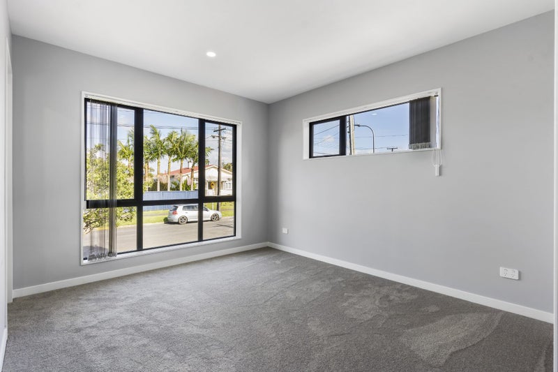 34D Ennismore Road, Mount Albert, Auckland - Carousel 2