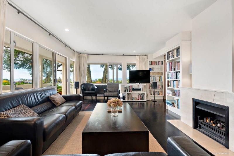 4/13 Prospect Terrace, Milford, Auckland - Carousel 2