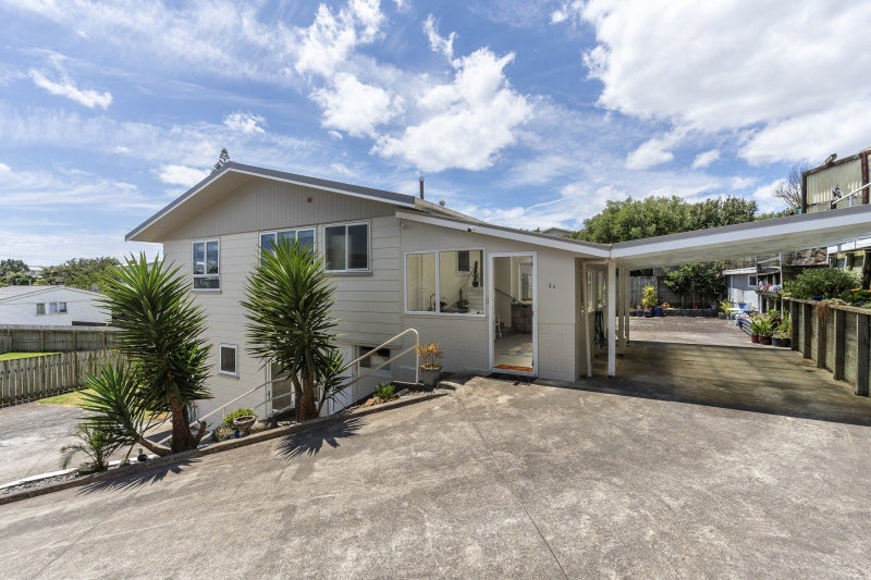 4B Clerke Place, Marfell, New Plymouth - Carousel 1
