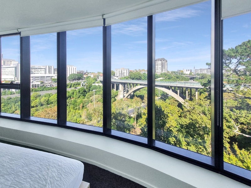 1304/18 St Martins Lane, Grafton, Auckland - Carousel 1