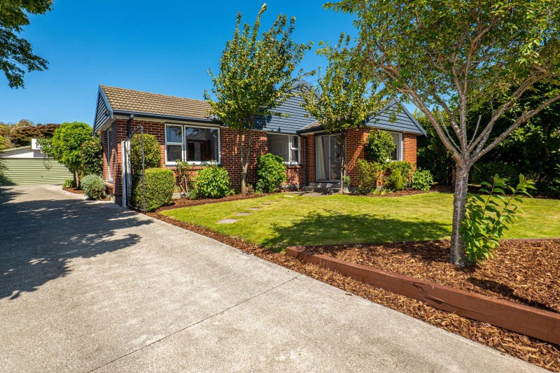 44 Sevenoaks Drive, Bryndwr, Christchurch - Carousel 1