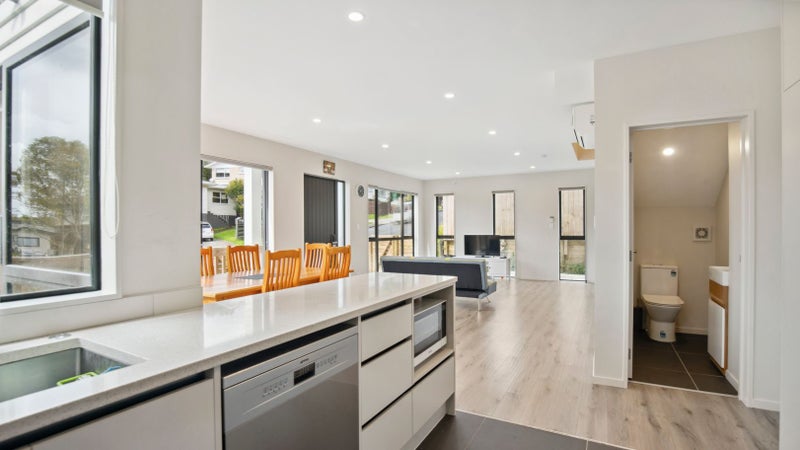 6A Blenheim Street, Glenfield, Auckland - Carousel 2