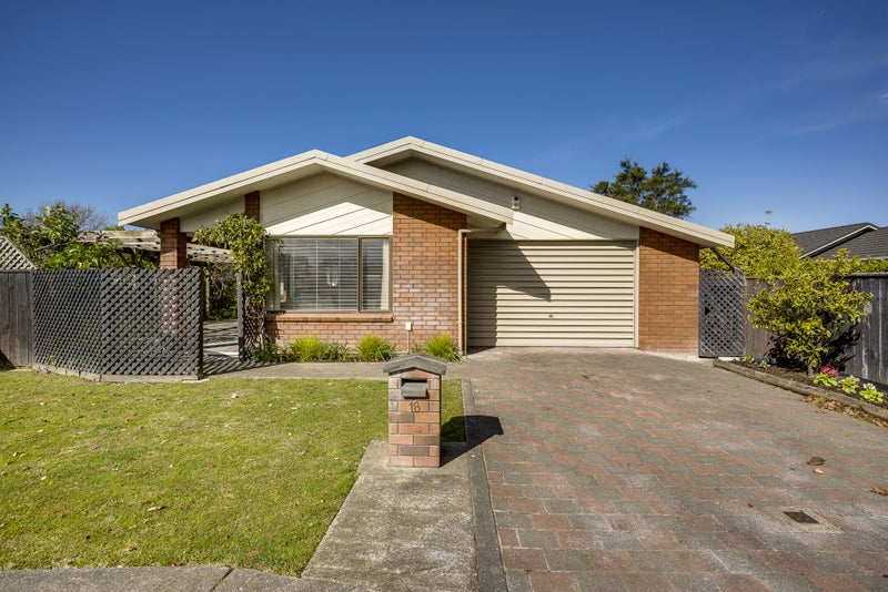 18 Hyatt Grove, Greenmeadows, Napier - Carousel 13
