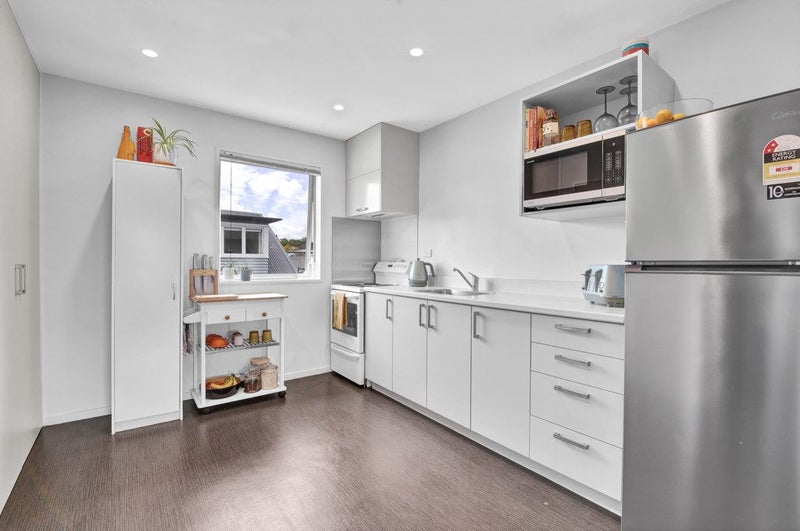 4/31 Clissold Street, Merivale, Christchurch - Carousel 2