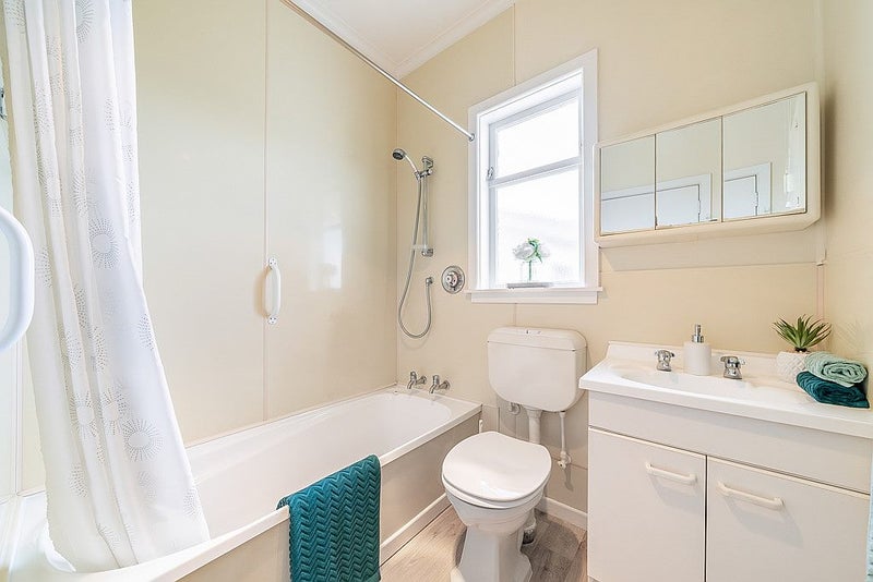 7 Adelaide Street, Petone, Lower Hutt - Carousel 25